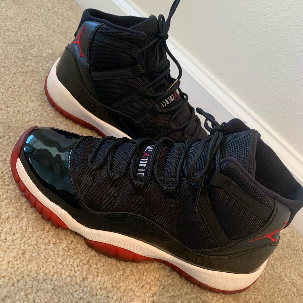 Jordan retro bred 11s